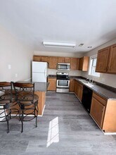 3904 Landover Dr in High Point, NC - Building Photo - Building Photo