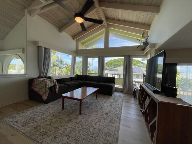 99 Hui Rd F in Lahaina, HI - Building Photo - Building Photo