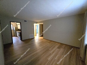 1688 W Forrest Ave in Atlanta, GA - Building Photo - Building Photo