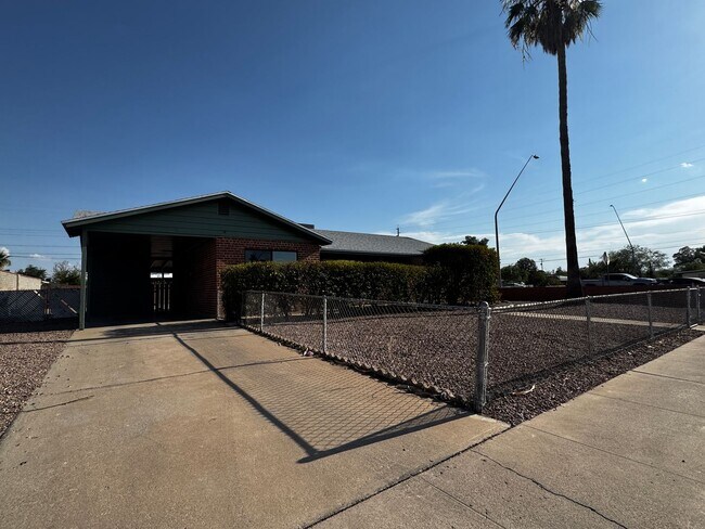 6302 E Malvern St in Tucson, AZ - Building Photo - Building Photo