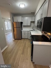 13409 Shady Knoll Dr in Silver Spring, MD - Foto de edificio - Building Photo