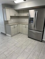 752 State Rte 415 in Osteen, FL - Building Photo