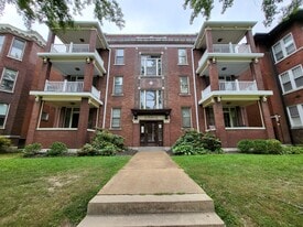 5912 McPherson Ave, Unit 3W in St. Louis, MO - Building Photo