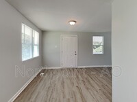 1000 Spring Hill Dr photo'