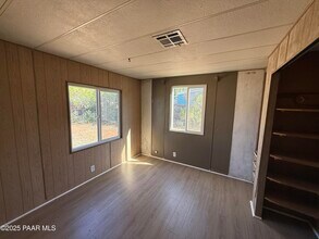 17400 E Trails End Rd in Mayer, AZ - Building Photo - Building Photo