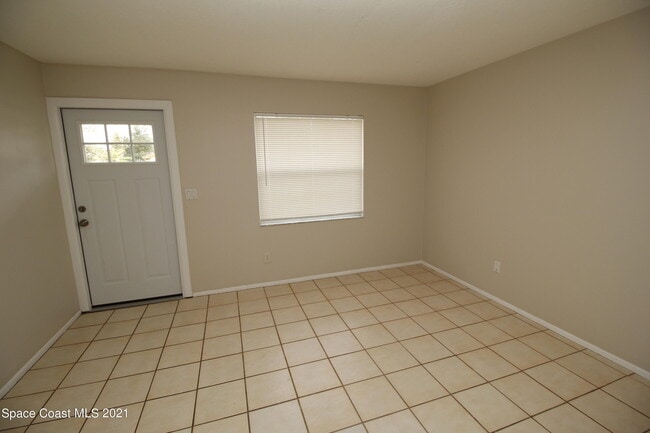581 Sylvia Rd in Melbourne, FL - Building Photo - Building Photo
