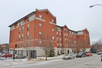 Booth Manor Saint Louis in St. Louis, MO - Foto de edificio - Building Photo