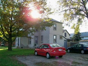 803 9th Ave SE in Minneapolis, MN - Building Photo - Building Photo