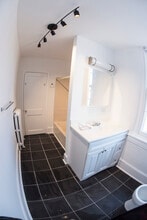 335 W Miner St, Unit Front in West Chester, PA - Building Photo - Building Photo