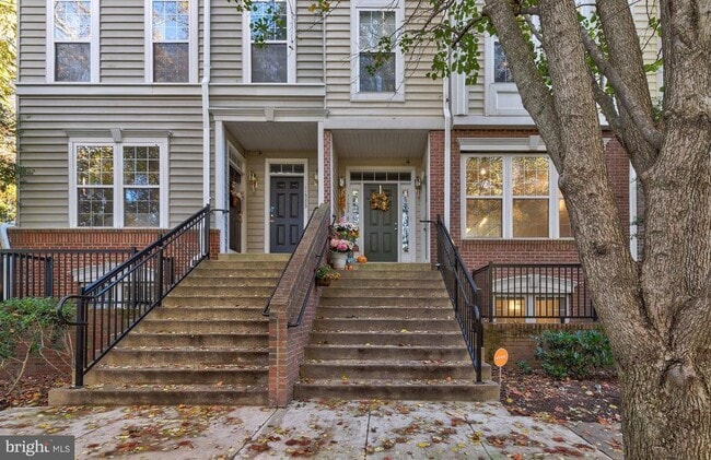 property at 11622 Cavalier Landing Ct