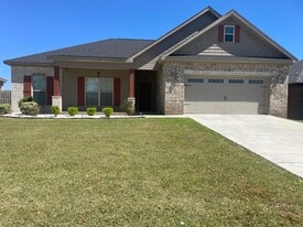 103 Southern Winds Dr in Enterprise, AL - Building Photo