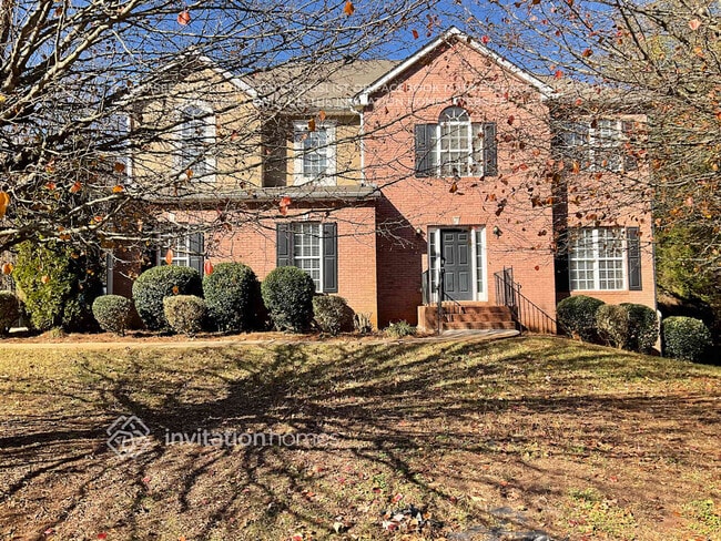 property at 3145 Claridge Dr SW