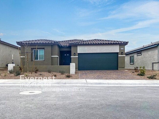 property at 497 Silver Smt Ave