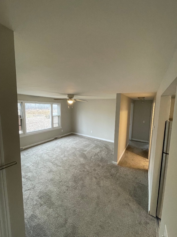 1125 Vine St in Liverpool, NY - Building Photo - Building Photo