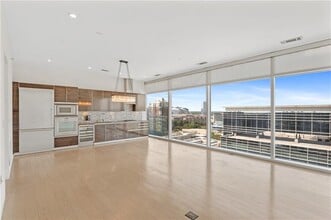 45 Ivan Allen Jr Blvd NW in Atlanta, GA - Building Photo - Building Photo