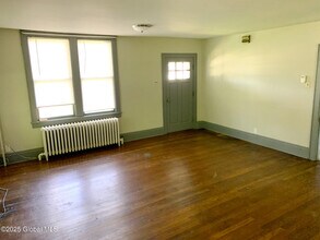 92 Miller Rd in Castleton On Hudson, NY - Building Photo - Building Photo