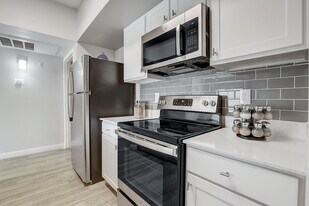 Portola on Russell in Las Vegas, NV - Building Photo