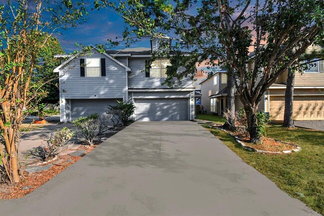 16850 Brooktondale Ct in Houston, TX - Building Photo - Building Photo