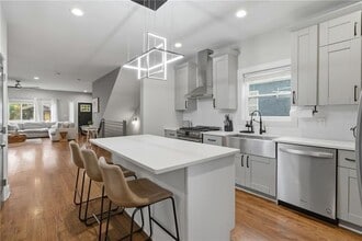 160 Vanira Ave SE in Atlanta, GA - Building Photo - Building Photo