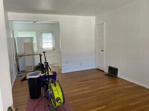 14911 Vose St, Unit 14911 Vose in Van Nuys, CA - Building Photo - Building Photo