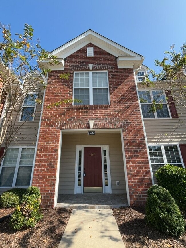 1544 Oxborough Cir in Mount Pleasant, SC - Building Photo - Building Photo