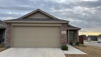 3004 Harper St in Oak Point, TX - Building Photo