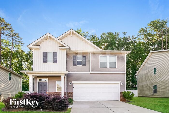 3236 Newell Vlg Dr in Charlotte, NC - Building Photo