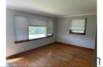 9924 Gloucester Dr in St. Louis, MO - Building Photo - Building Photo