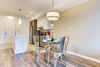 40 Kirkland Private in Ottawa, ON - Building Photo - Building Photo
