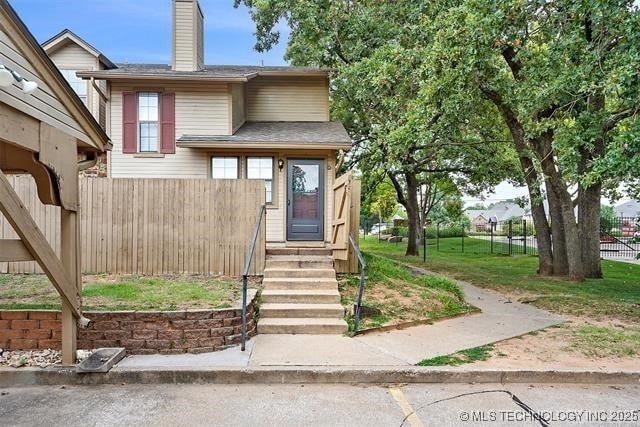 property at 9102 S Urbana Ave