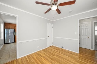 21 S Archer Ave in Mundelein, IL - Building Photo - Building Photo