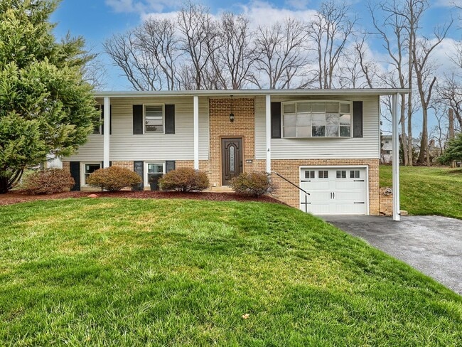 property at 1213 Mallard Rd