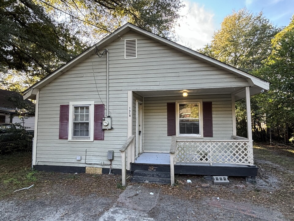 1614 Reeves St in Fayetteville, NC - Building Photo