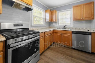 1472 Norman Berry Dr in East Point, GA - Building Photo - Building Photo