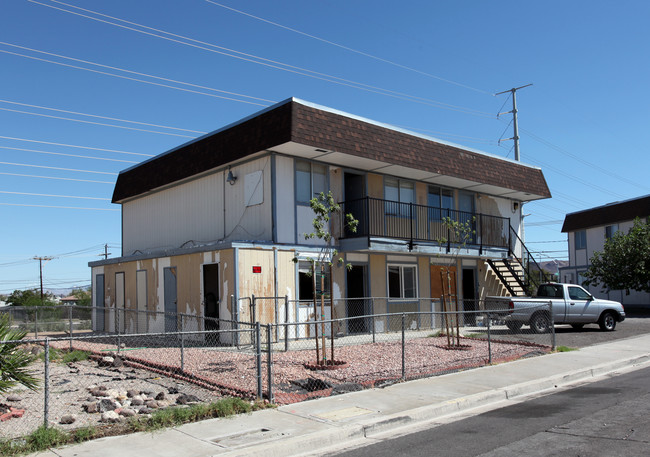 171 Westminster Way in Henderson, NV - Building Photo - Building Photo