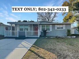 11675 104th St in Largo, FL - Building Photo