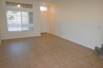 9021 Devon Crest Way in Elk Grove, CA - Building Photo - Building Photo