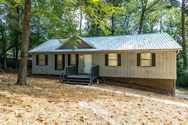 property at 4039 Brookmont Dr