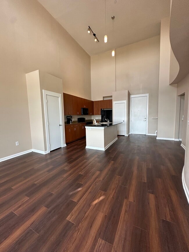2109 Town Center Ln in Keller, TX - Building Photo - Building Photo