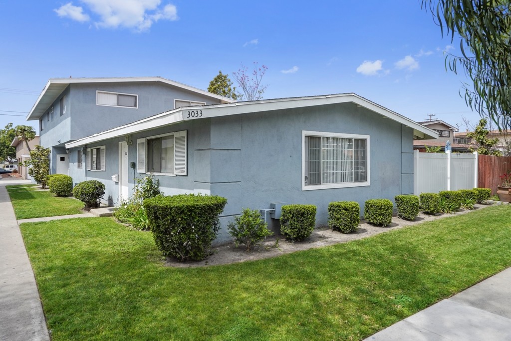 3033 Filmore Way in Costa Mesa, CA - Building Photo