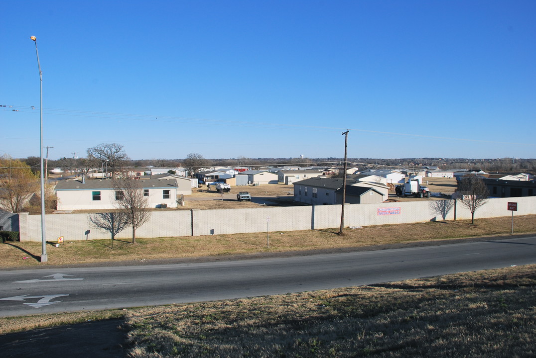 Lake Arlington Ranch in Fort Worth, TX - Building Photo