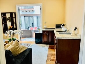 4030 Prado De La Mariposa, Unit 1 in Calabasas, CA - Building Photo - Building Photo