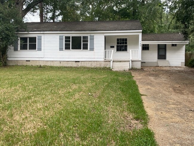 property at 785 Cedarhurst Rd