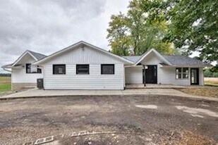 8764 Croton Rd in Johnstown, OH - Building Photo