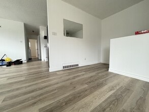 9644-9682 82 Ave in Grande Prairie, AB - Building Photo - Building Photo