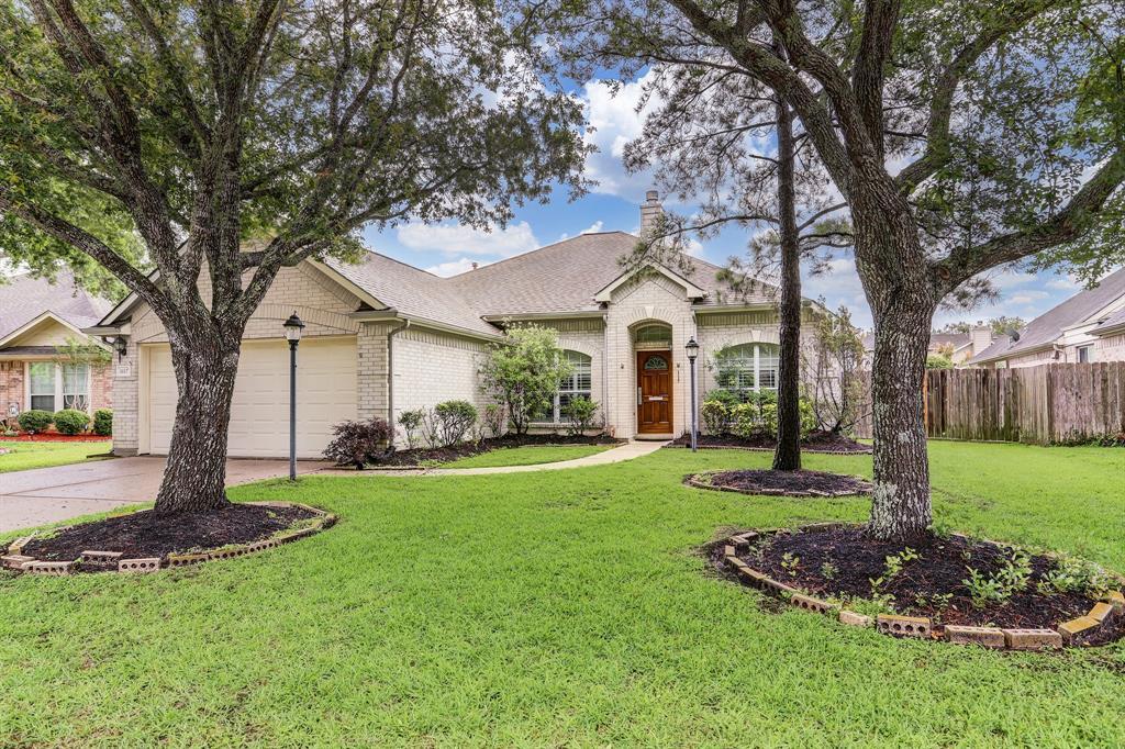 1117 Carriage Ct in Seabrook, TX - Building Photo