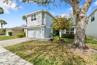 71 Burnt Pine Dr in Naples, FL - Building Photo - Building Photo