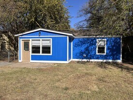 2309 SW I Ave in Lawton, OK - Building Photo