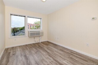 68 Lake St in White Plains, NY - Building Photo - Building Photo