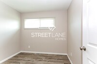 654 Hillsdale Dr photo'